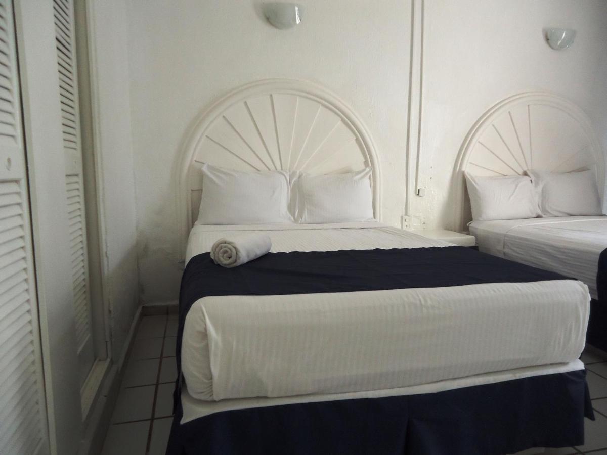 Hotel Bagasi Манзанило Екстериор снимка