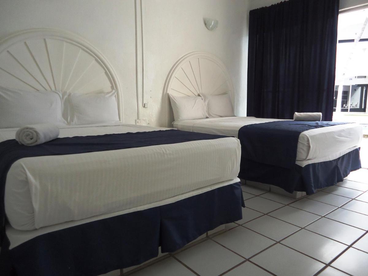 Hotel Bagasi Манзанило Екстериор снимка