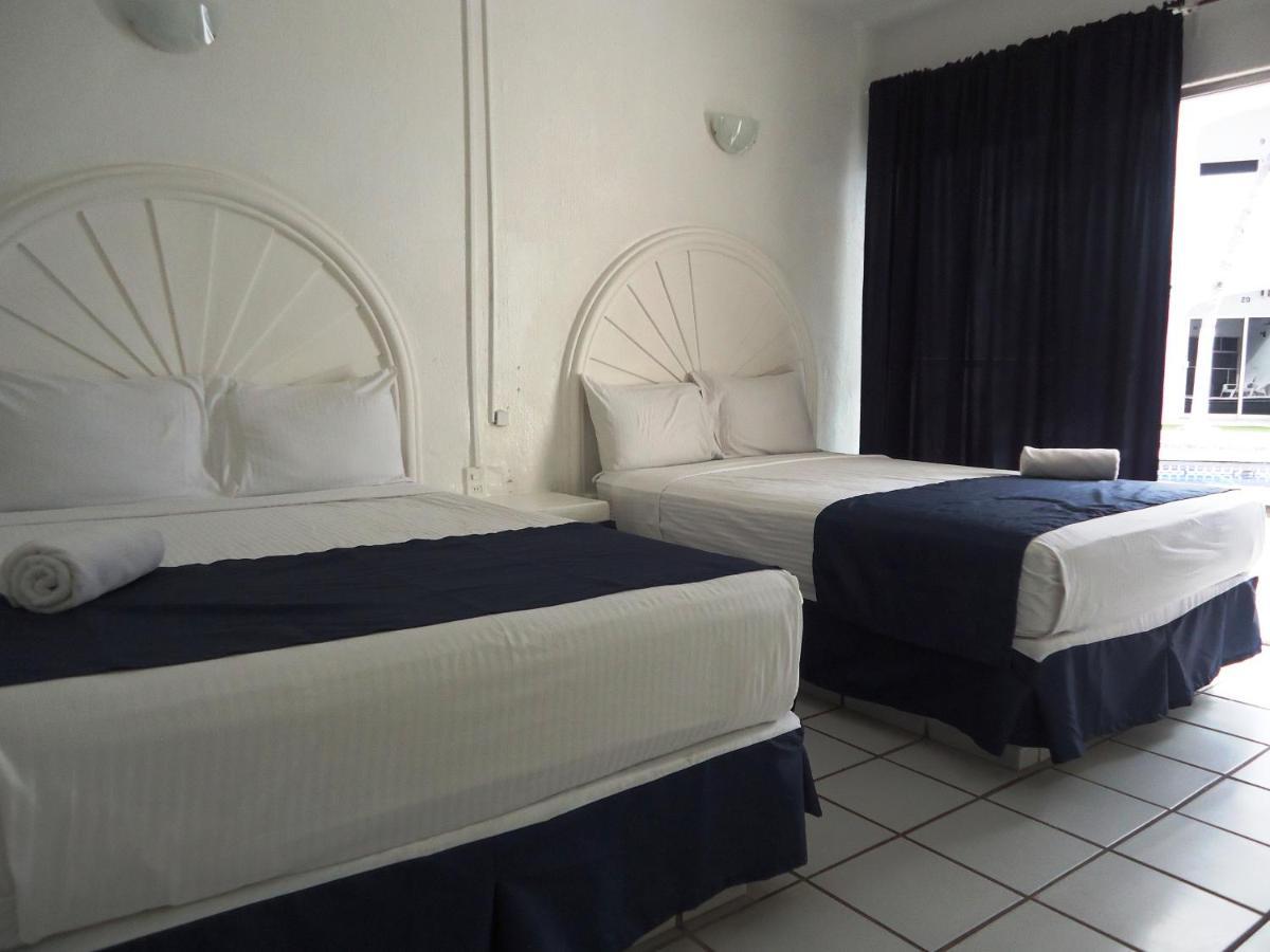 Hotel Bagasi Манзанило Екстериор снимка