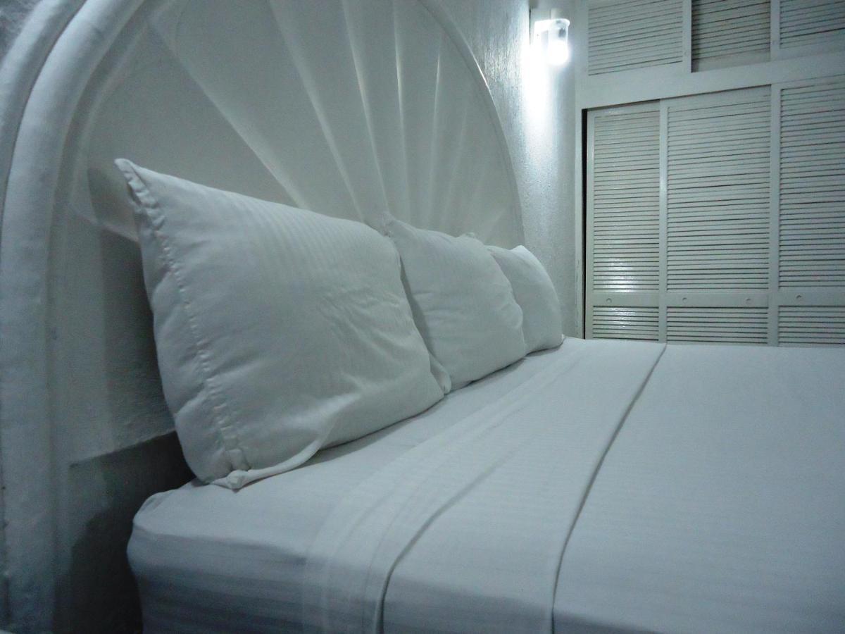 Hotel Bagasi Манзанило Екстериор снимка